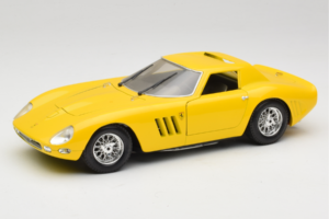 Ferrari 250 GTO Amarillo Guiloy 1:18 67525 Metal