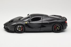 Ferrari LaFerrari F150 Matte Black Bburago 1:18 18-16901BK Metal - imagen 4 de 8