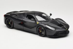 Ferrari LaFerrari F150 Matte Black Bburago 1:18 18-16901BK Metal - imagen 6 de 8