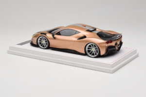 Ferrari SF90 Novitec Dorado Plateado Franja IVY 1:18 REMC028 Resina - imagen 5 de 7