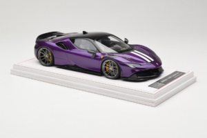 Ferrari SF90 Stradale Novitec Purple Metallic IVY 1:18 REMC021 Resina - imagen 4 de 7