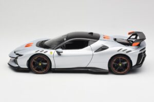 Ferrari SF90 XX Stradale Arctic White Bburago 1:18 18-16020W Metal - imagen 4 de 8