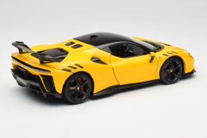 Ferrari SF90 XX Stradale Giallo Modena Bburago 1:18 18-16020Y Metal - imagen 3 de 8