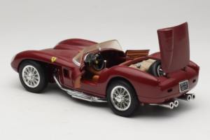 Ferrari Testa Rossa Rojo Oscuro Shell Shell 1:18 40026 Metal - imagen 5 de 8