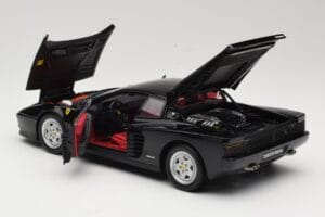 Ferrari Testarossa Negro Kyosho 1:18 08425BK Metal - imagen 5 de 8