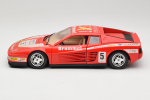 Ferrari Testarossa Brummel #5 Rojo 1984 Bburago 1:18 3004-P1 Metal - imagen 4 de 8