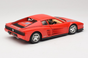 Ferrari Testarossa PPG Auto Refinish Rojo Bburago 1:18 3039-P3 Metal - imagen 3 de 8