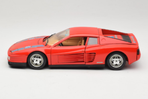 Ferrari Testarossa PPG Auto Refinish Rojo Bburago 1:18 3039-P3 Metal - imagen 4 de 8