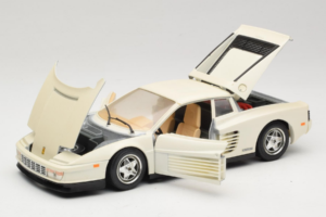 Ferrari Testarossa Blanco Bburago 1:18 3019-W1 Metal - imagen 2 de 8