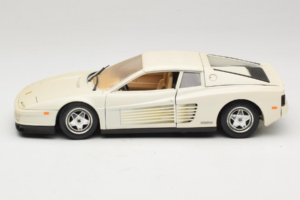 Ferrari Testarossa Blanco Bburago 1:18 3019-W1 Metal - imagen 4 de 8