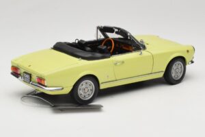Fiat 124 Spider BS1 Amarillo Sun Star 1:18 4921 Metal - imagen 3 de 8