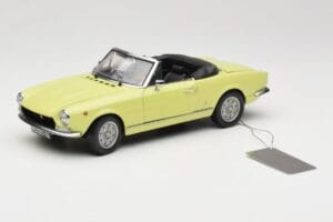 Fiat 124 Spider BS1 Amarillo Sun Star 1:18 4921 Metal