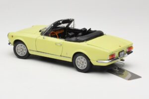 Fiat 124 Spider BS1 Amarillo Sun Star 1:18 4921 Metal - imagen 7 de 8