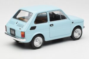 Fiat 126 Azul Claro MCG 1:18 MCG18415 Metal - imagen 2 de 6
