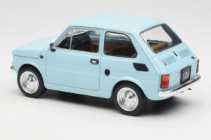 Fiat 126 Azul Claro MCG 1:18 MCG18415 Metal - imagen 5 de 6