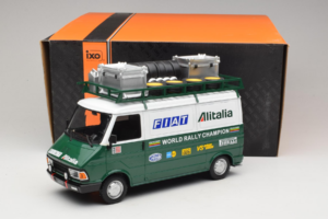 Fiat 242 Alitalia Rally Team Assistance With Trailer 1978 IXO 1:18 18CMC027WX Metal - imagen 7 de 7