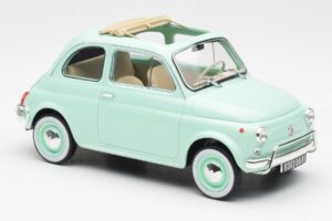 Fiat 500L Azul Pastel Norev 1:18 187777 Metal - imagen 4 de 6