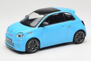 Abarth 500e Azul IXO 1:18 MCG18499 Metal