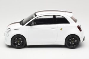 Abarth 500e Blanco IXO 1:18 MCG18497 Metal - imagen 3 de 6