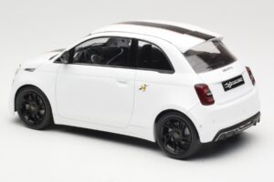 Abarth 500e Blanco IXO 1:18 MCG18497 Metal - imagen 5 de 6