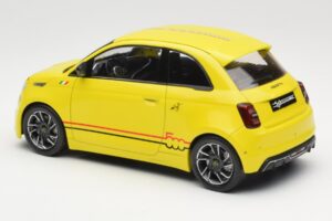 Abarth 500e Amarillo IXO 1:18 MCG18498 Metal - imagen 5 de 6