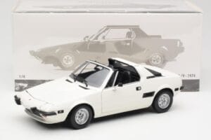 Fiat X1/9 Blanco Minichamps 1:18 100121685 Metal - imagen 8 de 8