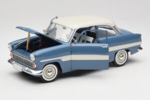 Ford Taunus 12M P2 Azul Rayas Revell 1:18 08880-M1 Metal - imagen 2 de 8