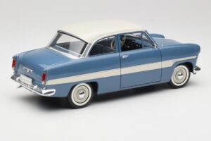 Ford Taunus 12M P2 Azul Rayas Revell 1:18 08880-M1 Metal - imagen 3 de 8