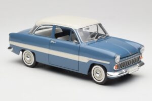 Ford Taunus 12M P2 Azul Rayas Revell 1:18 08880-M1 Metal - imagen 6 de 8