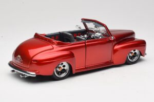 Ford Cabriolet Red Metallic Road Signature 1:18 30028 Metal - imagen 3 de 8