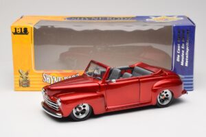 Ford Cabriolet Red Metallic Road Signature 1:18 30028 Metal - imagen 8 de 8
