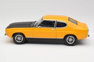 Ford Capri 2600 RS Signal Amarillo Con Negro Minichamps 1:18 180089070 Metal - imagen 4 de 8