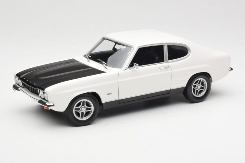 Ford Capri Mk1 RS 2600 Blanco Negro Minichamps 1:18 150089078 Metal