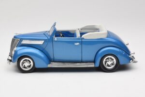 Ford Descapotable Azul Road Signature 1:18 92238 Metal - imagen 4 de 8