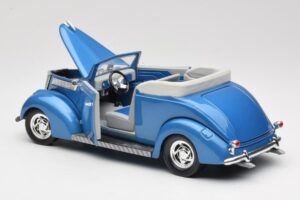 Ford Descapotable Azul Road Signature 1:18 92238 Metal - imagen 5 de 8