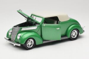 Ford Descapotable Verde Road Signature 1:18 92239 Metal - imagen 2 de 8