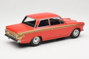 Ford Cortina Lotus Red & Gold Stripe MCG 1:18 MCG18532 Metal - imagen 2 de 6