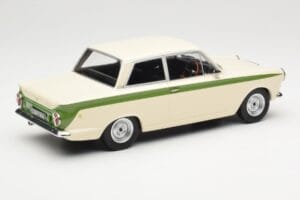 Ford Cortina Lotus White & Green Stripe MCG 1:18 MCG18434 Metal - imagen 2 de 6
