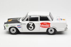Ford Cortina Mk1 #3 P. Hughes / B. Young African Safari Rally 1964 AUTOart 1:18 86428 Metal - imagen 4 de 8