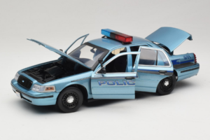 Ford Crown Victoria Police Cruiser Twilight Blue Greenlight 1:18 1643 Metal - imagen 2 de 8