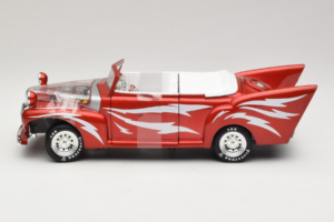 Ford De Luxe Descapotable Greased Lightning Rojo Joyride 1:18 33544 Metal - imagen 3 de 5