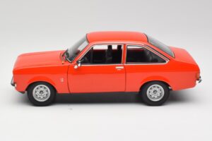 Ford Escort Mk2 Signal Orange Minichamps 1:18 150084100 Metal - imagen 4 de 8