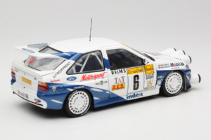 Ford Escort RS Cosworth Mobil 1 #6 F. Delecour / D. Grataloup Rally Monte Carlo Night Version Winner 1994 UT Models 1:18 3945 - imagen 3 de 8