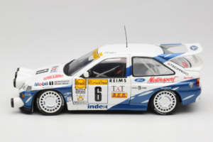 Ford Escort RS Cosworth Mobil 1 #6 F. Delecour / D. Grataloup Rally Monte Carlo Night Version Winner 1994 UT Models 1:18 3945 - imagen 4 de 8