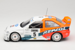 Ford Escort RS Cosworth Repsol #5 C. Sainz / L. Moya RAC Rally 1997 UT Models 1:18 39750 Metal - imagen 4 de 8