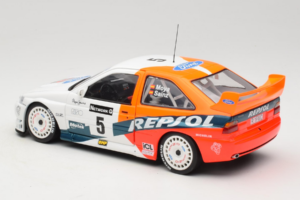 Ford Escort RS Cosworth Repsol #5 C. Sainz / L. Moya RAC Rally 1997 UT Models 1:18 39750 Metal - imagen 7 de 8