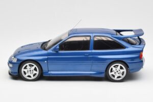 Ford Escort RS Cosworth Azul IXO 1:18 18CMC180 Metal - imagen 3 de 6