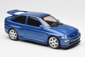 Ford Escort RS Cosworth Azul IXO 1:18 18CMC180 Metal - imagen 4 de 6