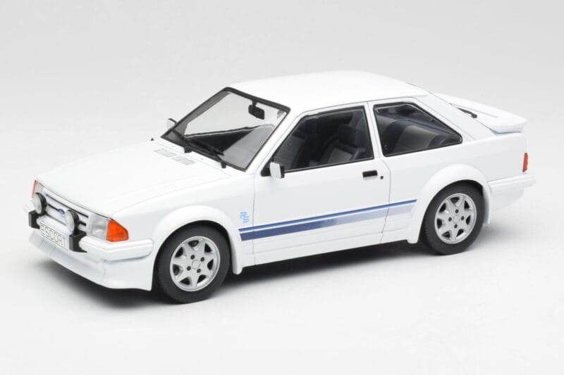 Ford Escort RS Turbo Blanco MCG 1:18 MCG18419 Metal