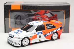 Ford Escort WRC #6 A. Schwarz / M. Giraudet Acropolis Rally 1997 IXO 1:18 18RMC172B Metal - imagen 6 de 6